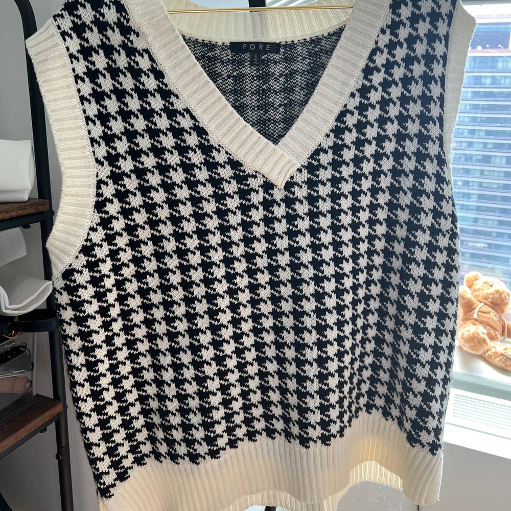 perfect white checkered high quality thick vest